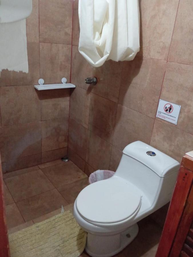 Hostel Manuel Antonio Park Jungle Екстериор снимка
